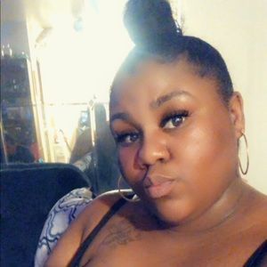 Meet your Posher, Yana
